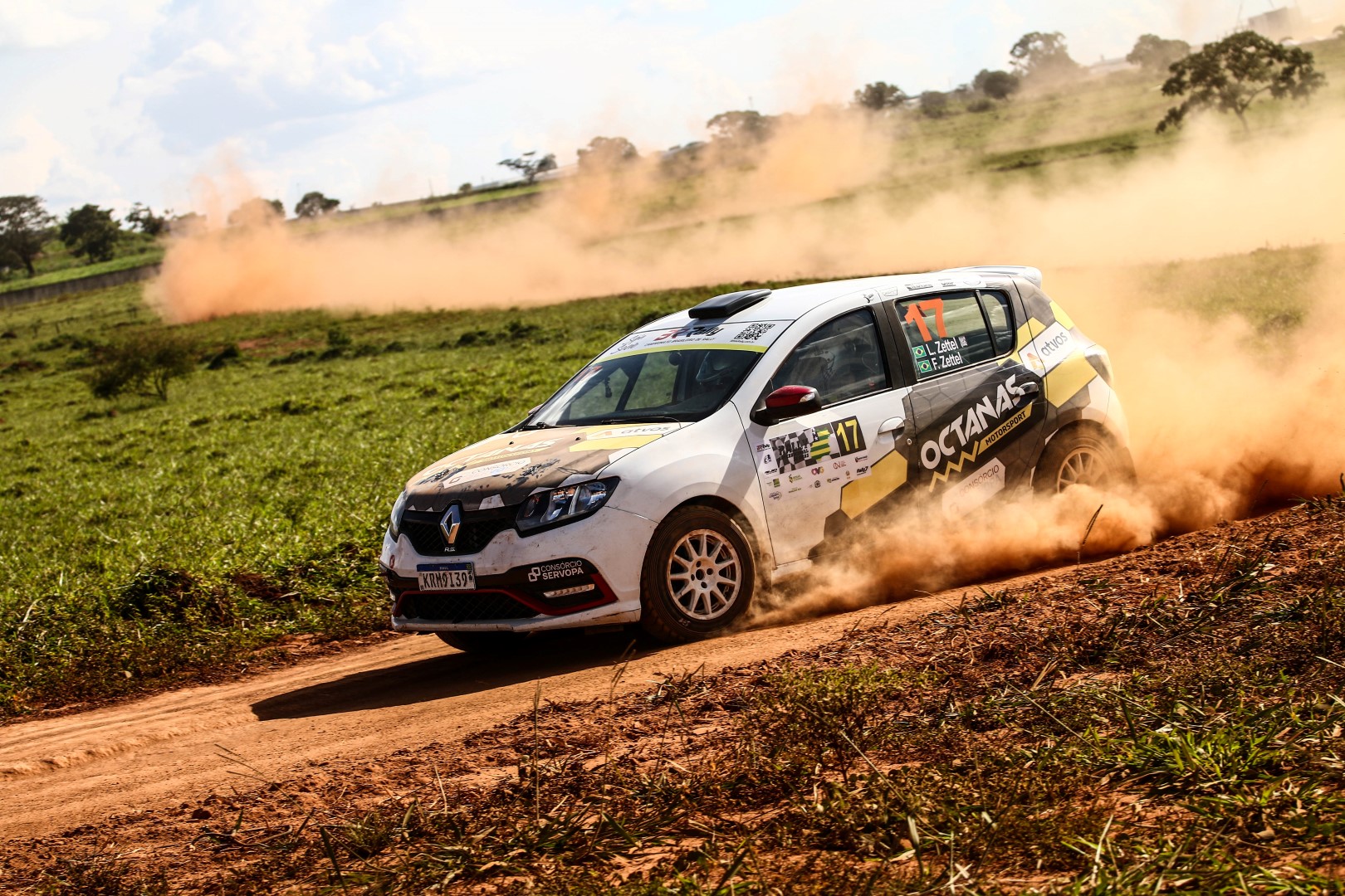 No momento você está vendo Calor desafia os competidores no Rally Internacional de Goiás